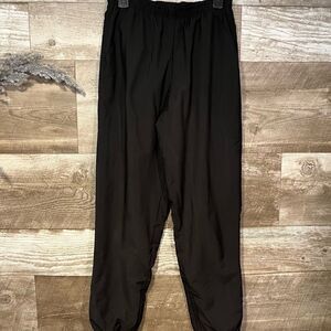 Men’s black Tail windbreaker joggers - S - 🙂3/$15